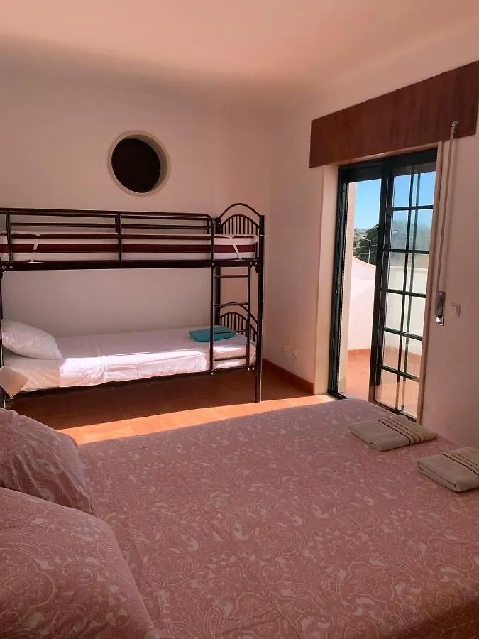 Casa Mineira Guest House Ferreiras 2*,